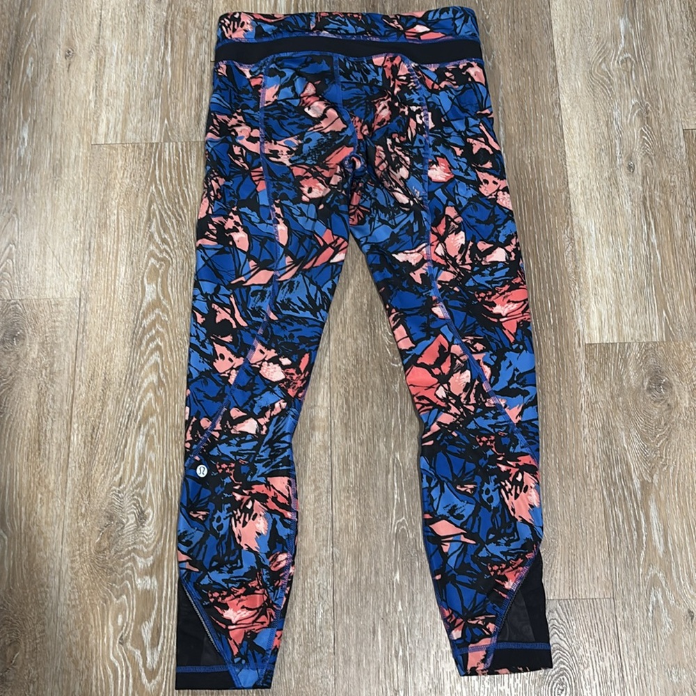 Lululemon - Picture 9 of 10